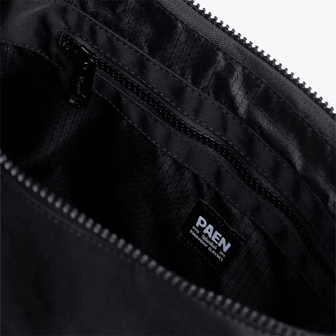 Medium Shoulder Bag